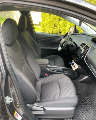Toyota Prius cena 75900 przebieg: 79600, rok produkcji 2017 z Zakroczym małe 37